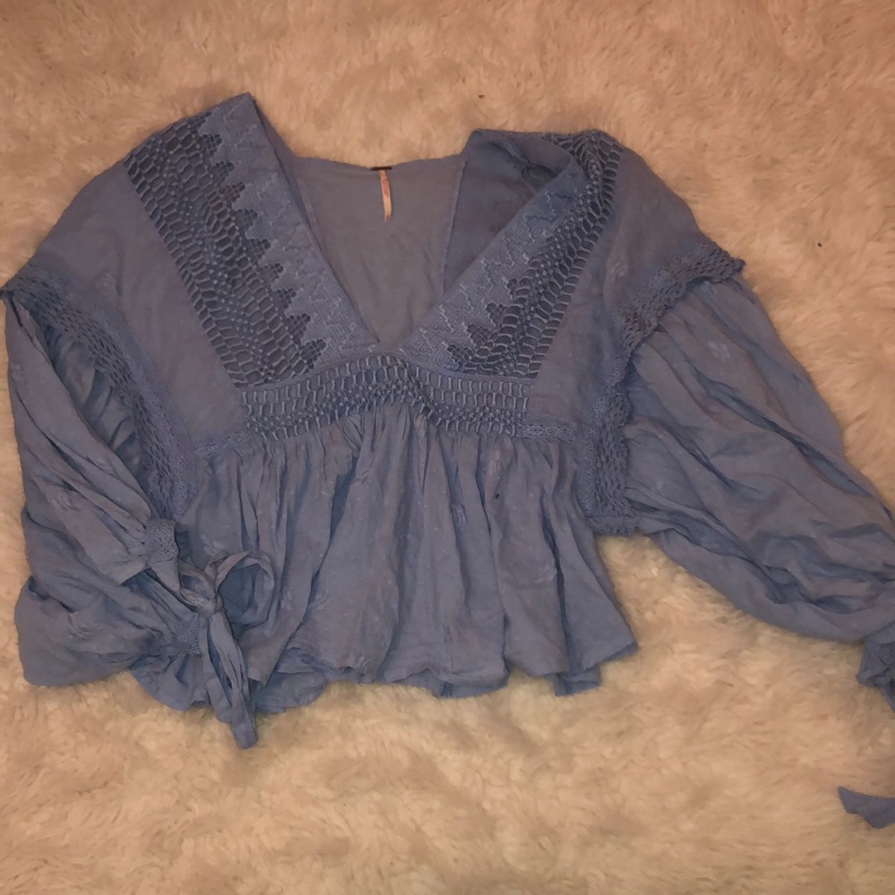 BARELY WORN FREE PEOPLE TOP